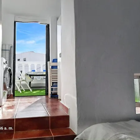 Comfortable In Terrace 40 M² بارباتي